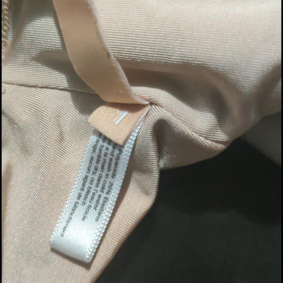 CALI DREAMING SCULPOR TOP-XSSIZE 1BLACK &CREAM - Picture 8 of 8